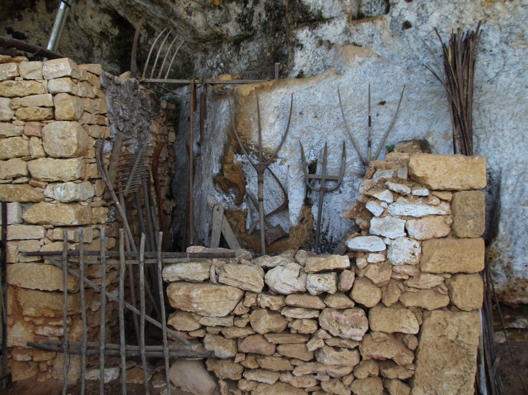Village Troglodytique de la Madeleine-Tursac必去景点