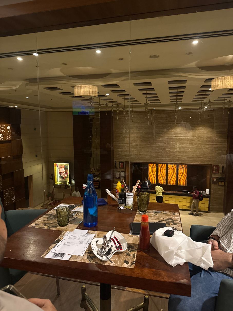安居什里酒店-旅行者