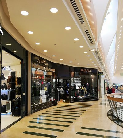 Romaest Shopping Center-罗马必去景点