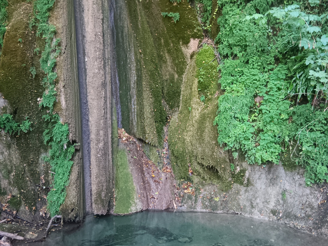 Cascata delle Vallocchie-Castel di Tora必去景点