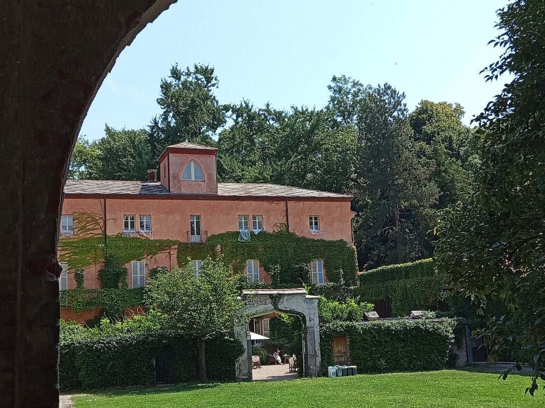 Castello di Miradolo-San Secondo di Pinerolo必去景点