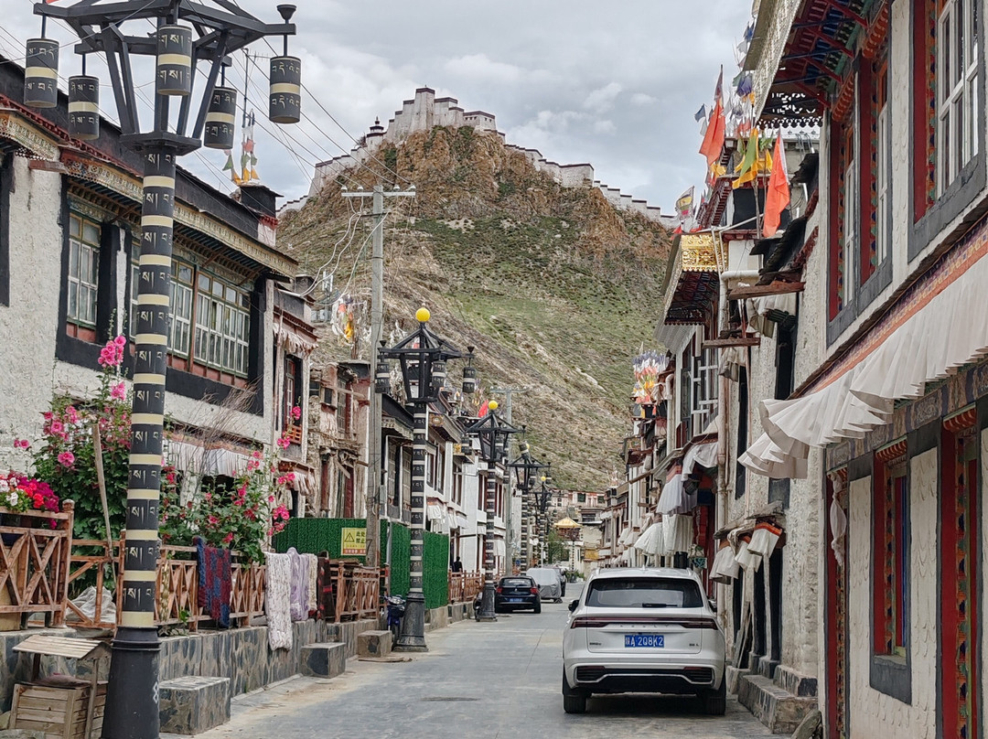 藏路旅游-拉萨市必去景点