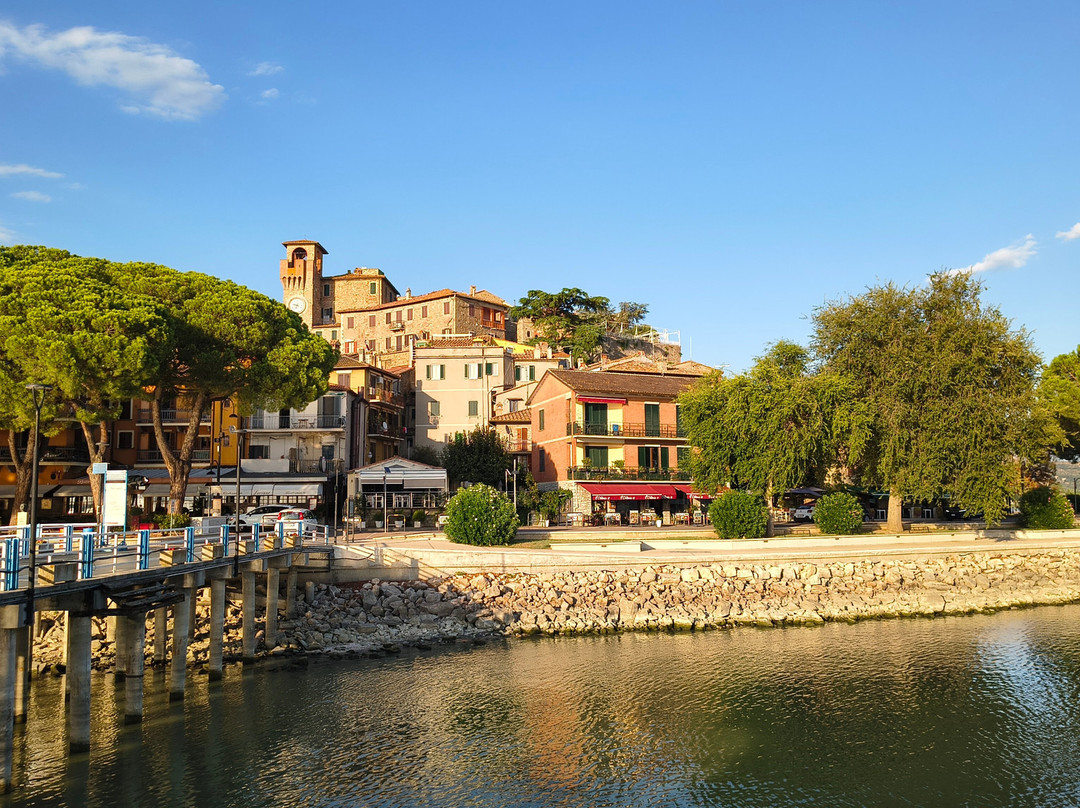 Passeggiata Lungolago-Passignano sul Trasimeno必去景点
