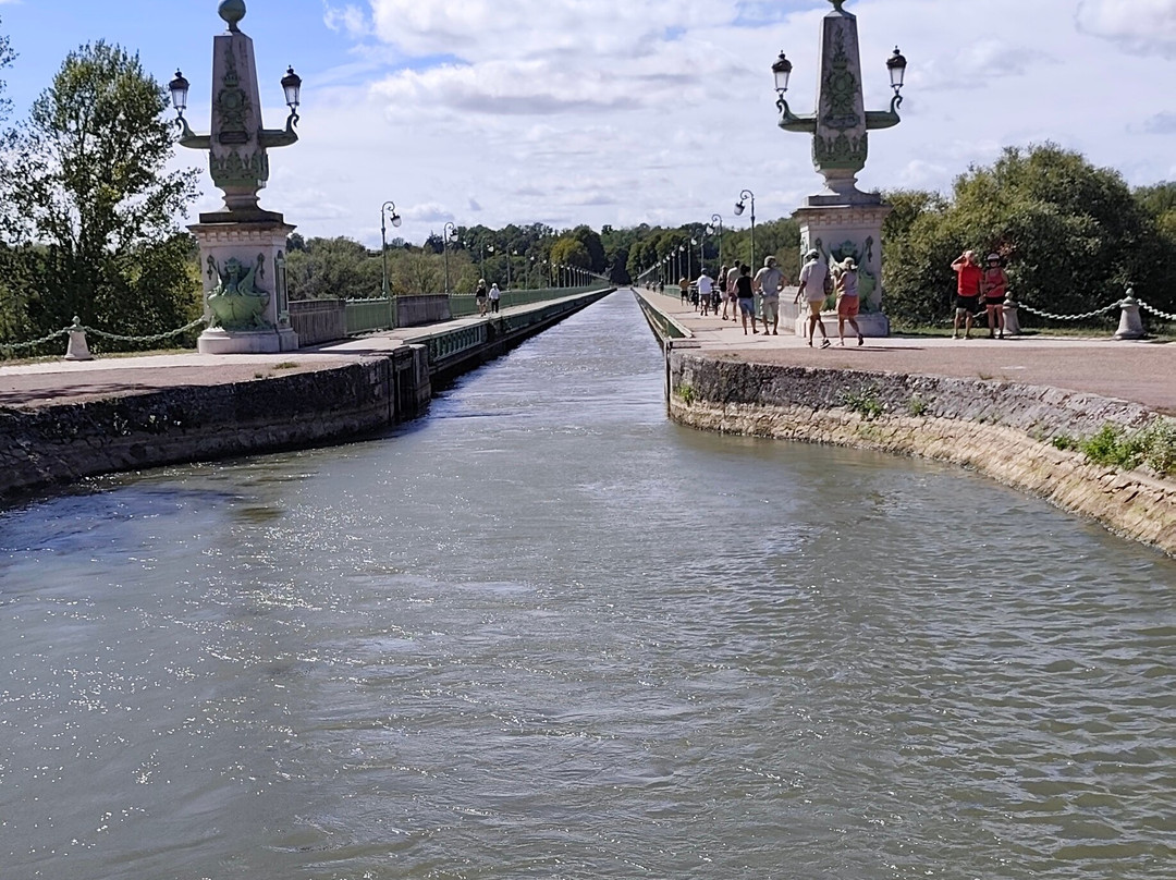 Les Bateaux Touristiques-Briare必去景点
