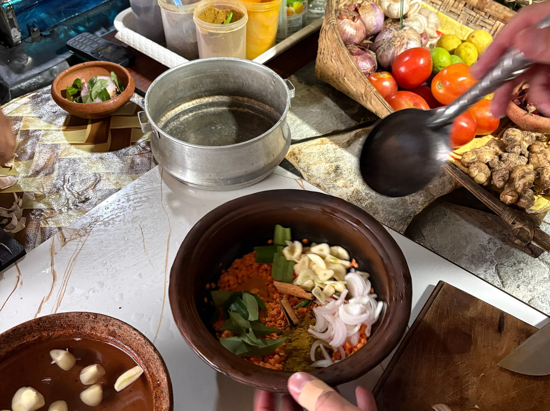 See Sri Lanka Tours-康提必去景点
