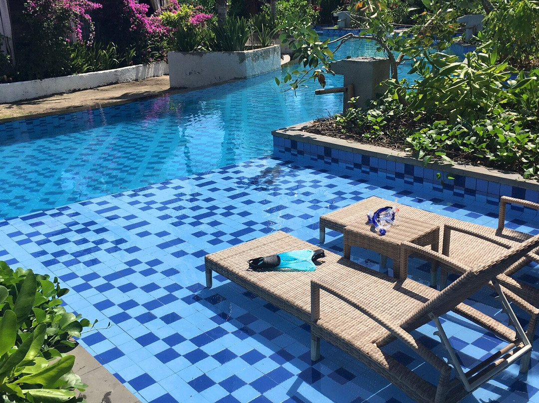 吉里艾尔礁湖度假村