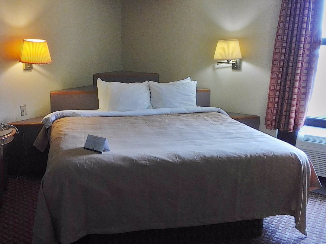 Finly酒店住宿-Quality Inn & Suites Greenfield