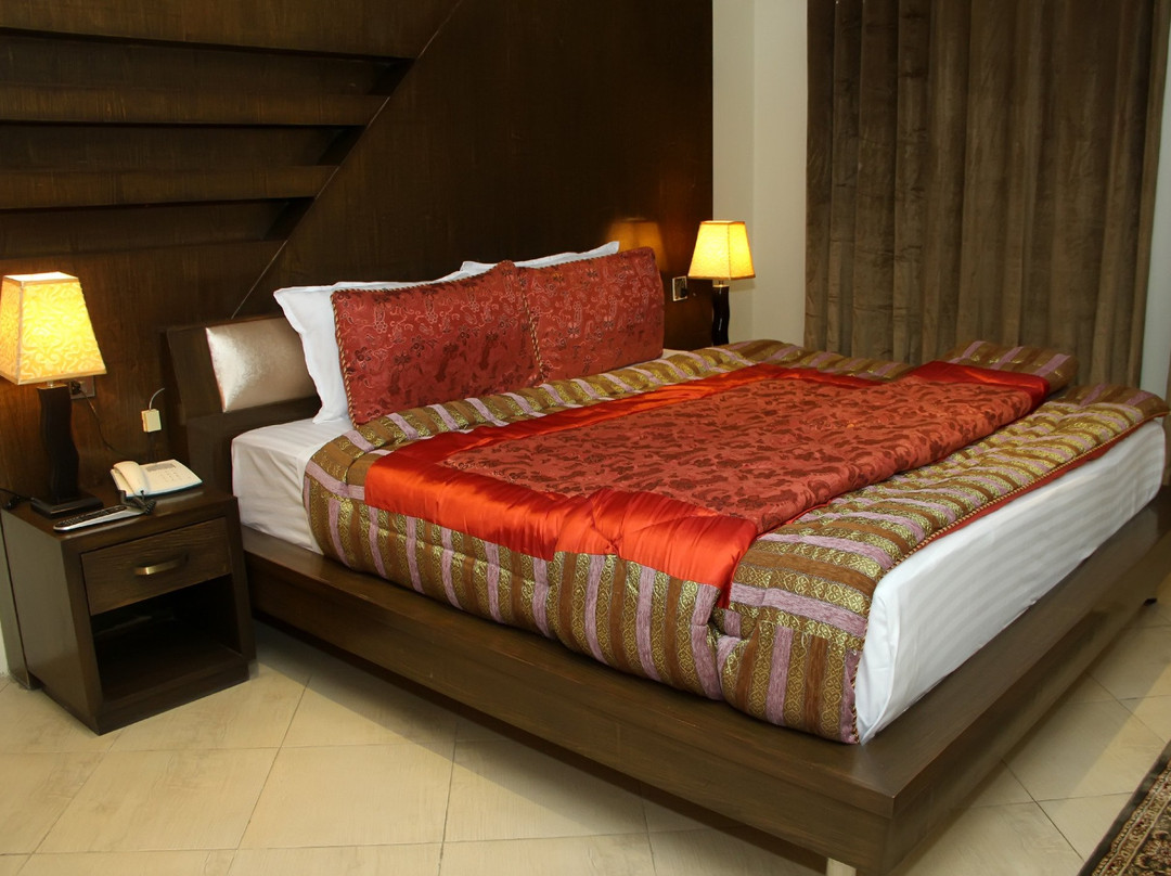 Bling Hotel International