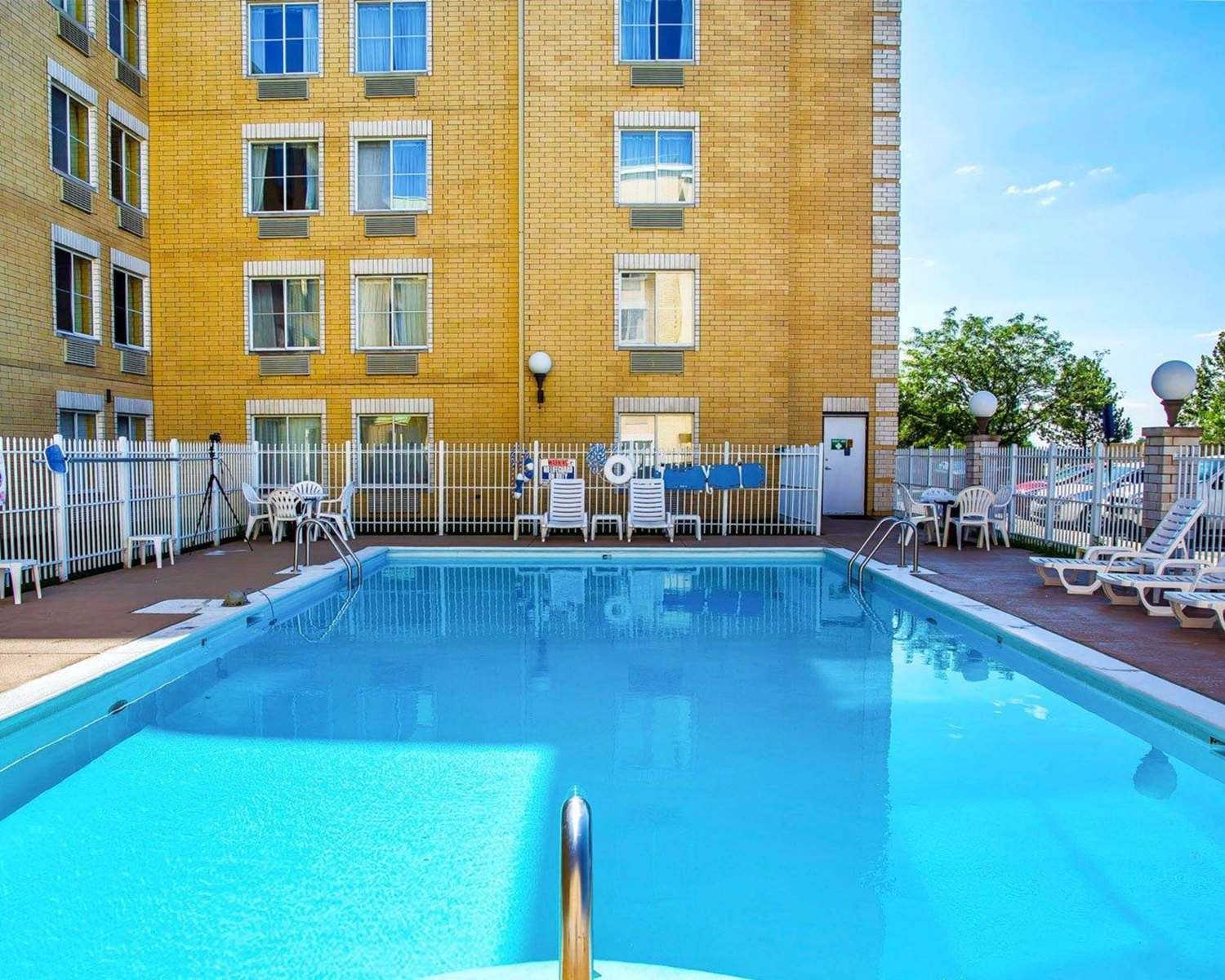 Quality Inn & Suites CVG Airport-官方