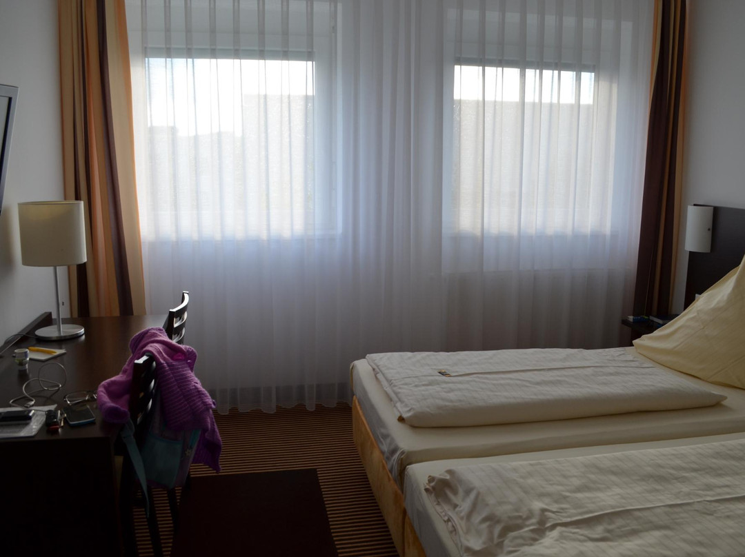 Langenau酒店住宿-IQ Hotel