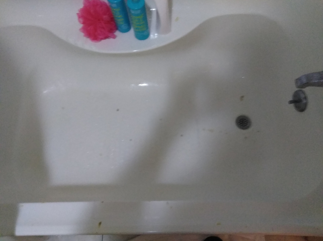 Economy Inn & Suites