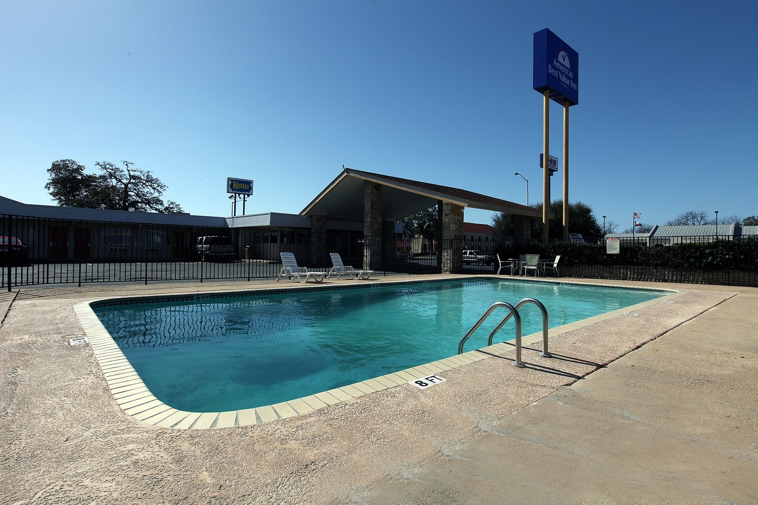 Americas Best Value Inn Uvalde-官方