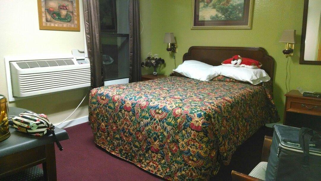 Outpost Motel-客卧