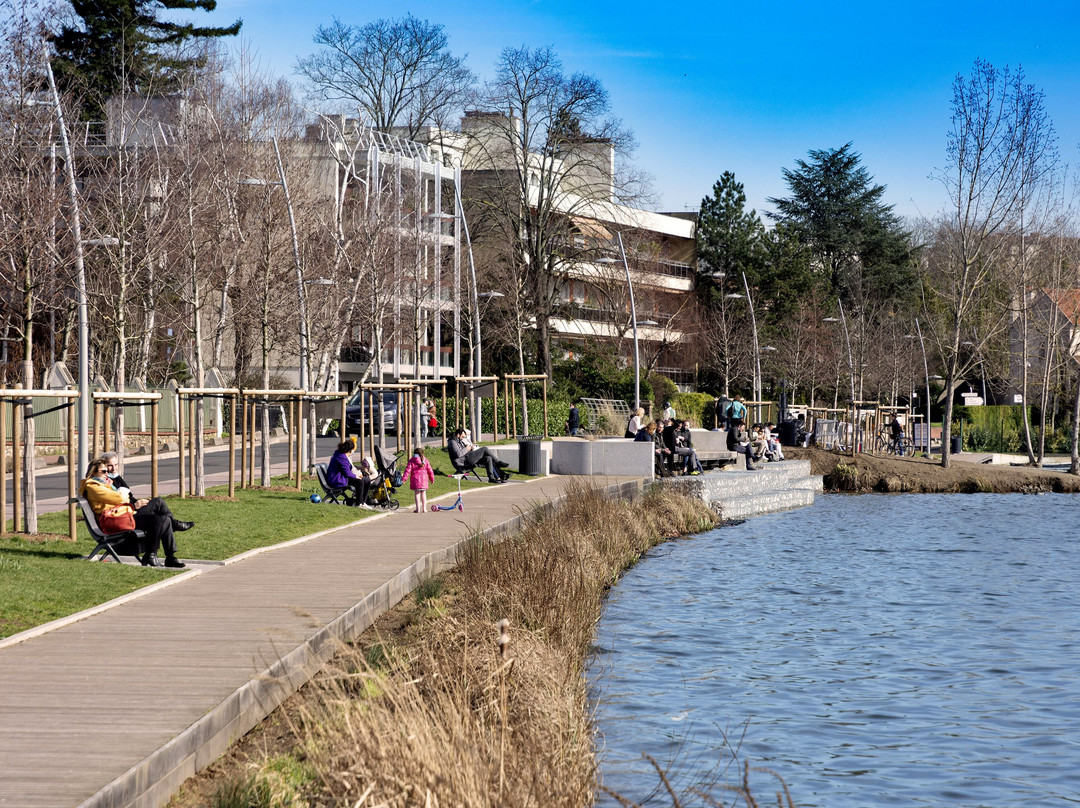 LAC D'ENGHIEN-LES-BAINS-昂吉安莱班必去景点