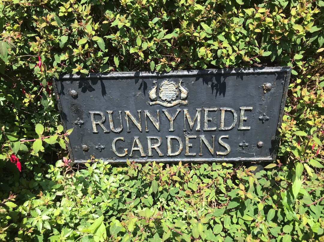 Runnymede Gardens景点图片