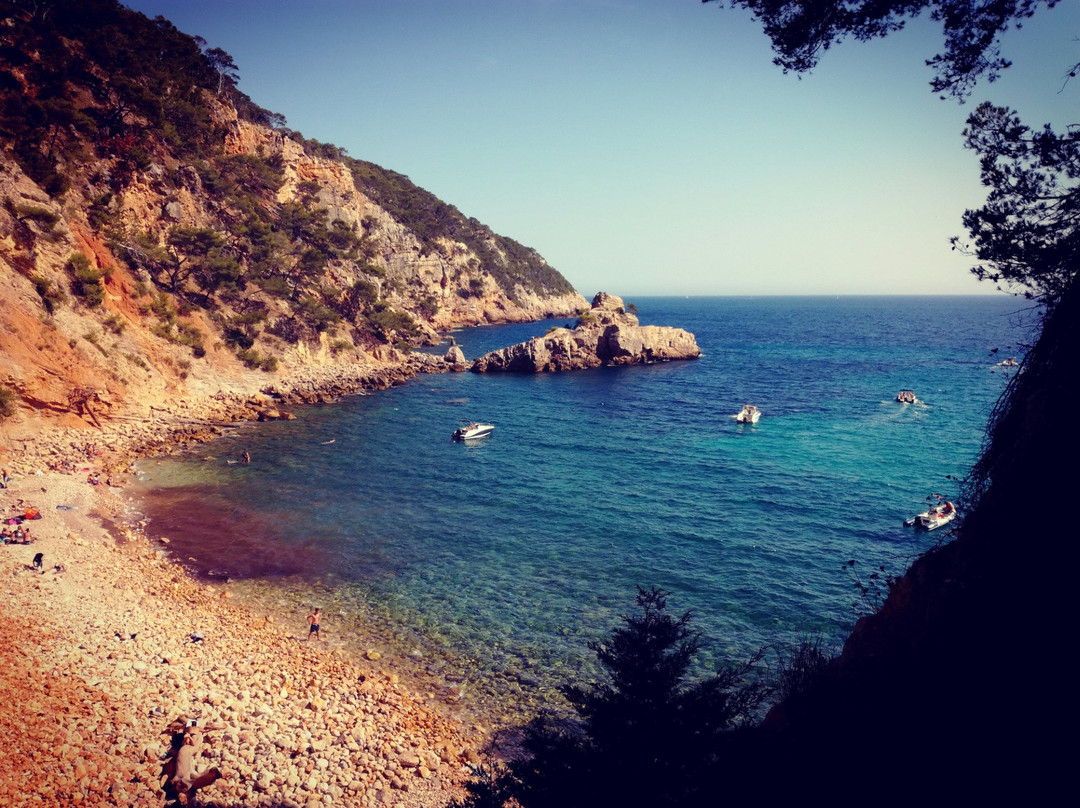 Calanque de Port d'Alon景点图片