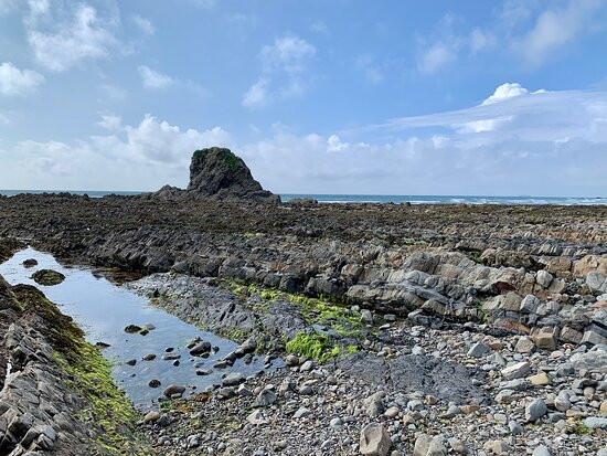 Black Rock Beach-Widemouth Bay必去景点