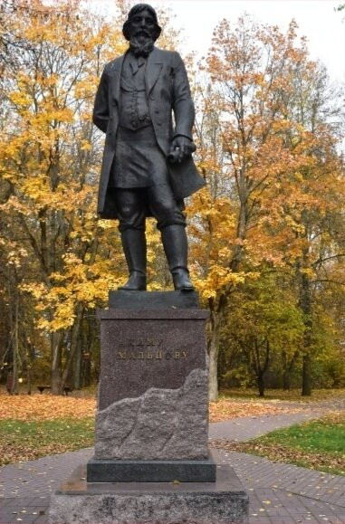 Monument to Akim Maltsov景点图片