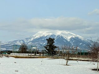 Mt. Iwaki景点图片