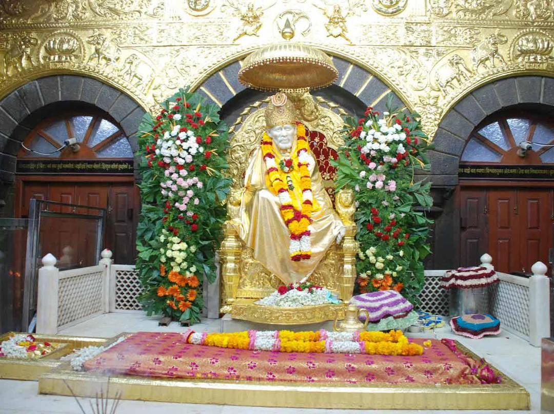 Shri Saibaba Sansthan Temple景点图片