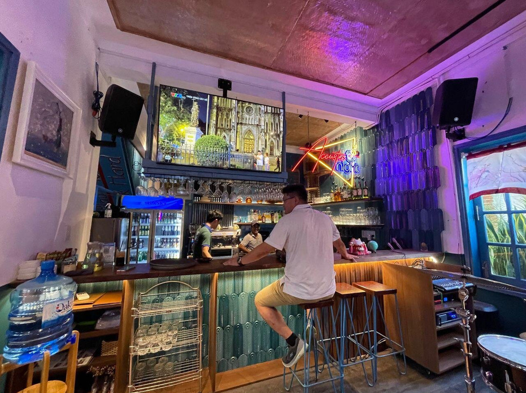 The Curve Coffee And Bar