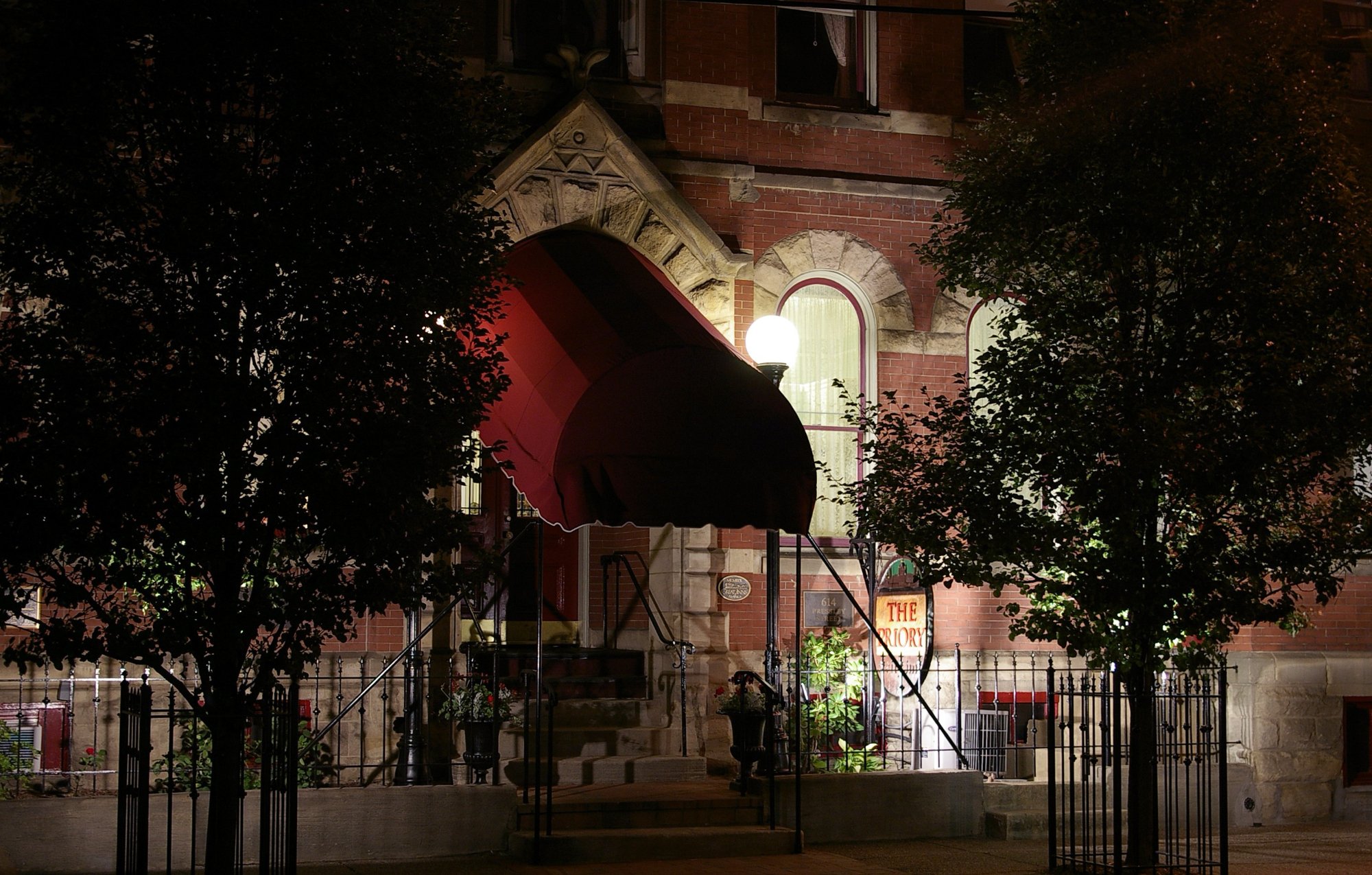 The Priory Hotel-官方