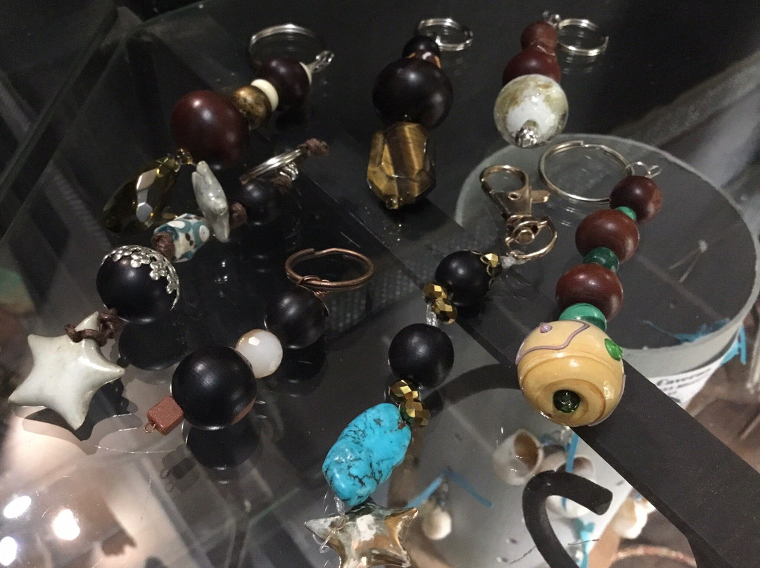 La Caverna Art Gallery-布兰岱必去景点