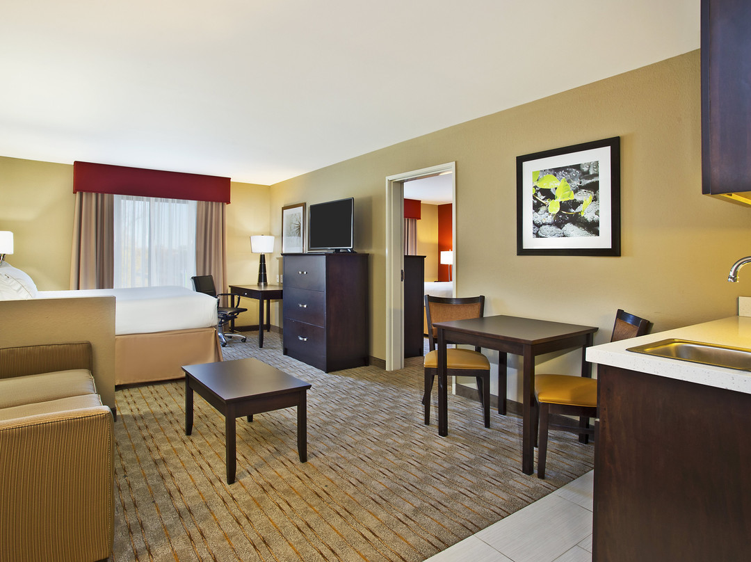 Holiday Inn Express & Suites Springfield - Dayton Area By IHG主图