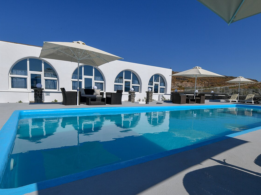 Ormos Korfou酒店住宿-Thirassia Paradise Suites