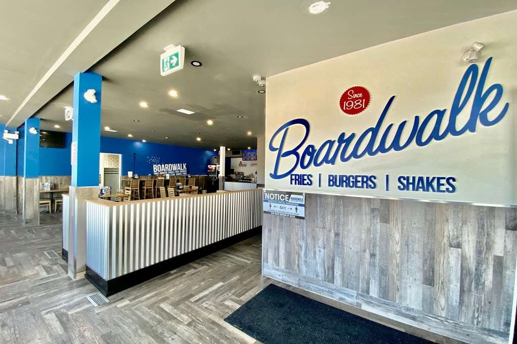 Ramada by Wyndham Whitecourt主图