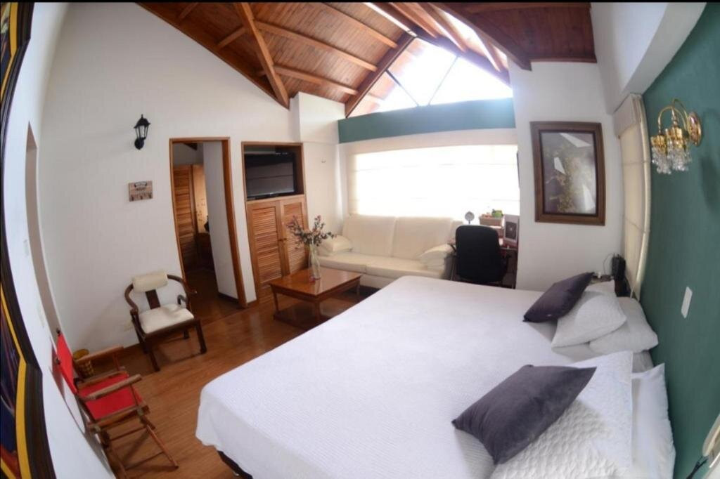 F.R Hotels Company主图