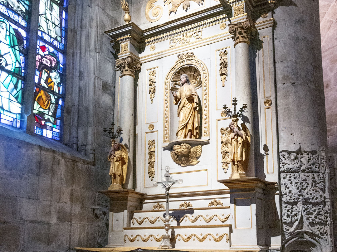 Basilique St-Sauveur景点图片