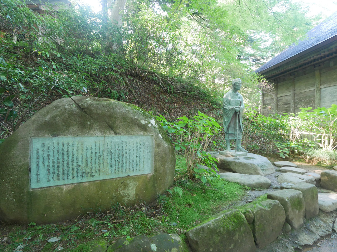 Matsuo Basho Statue-平泉町必去景点