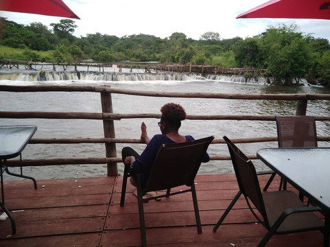 Georgies Bar & Grill主图