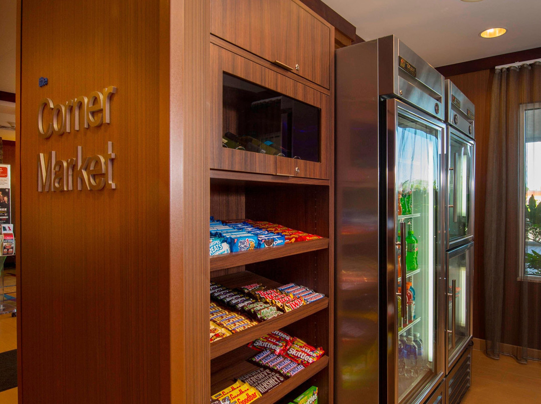 蒂夫顿费尔菲尔德客栈及套房酒店主图