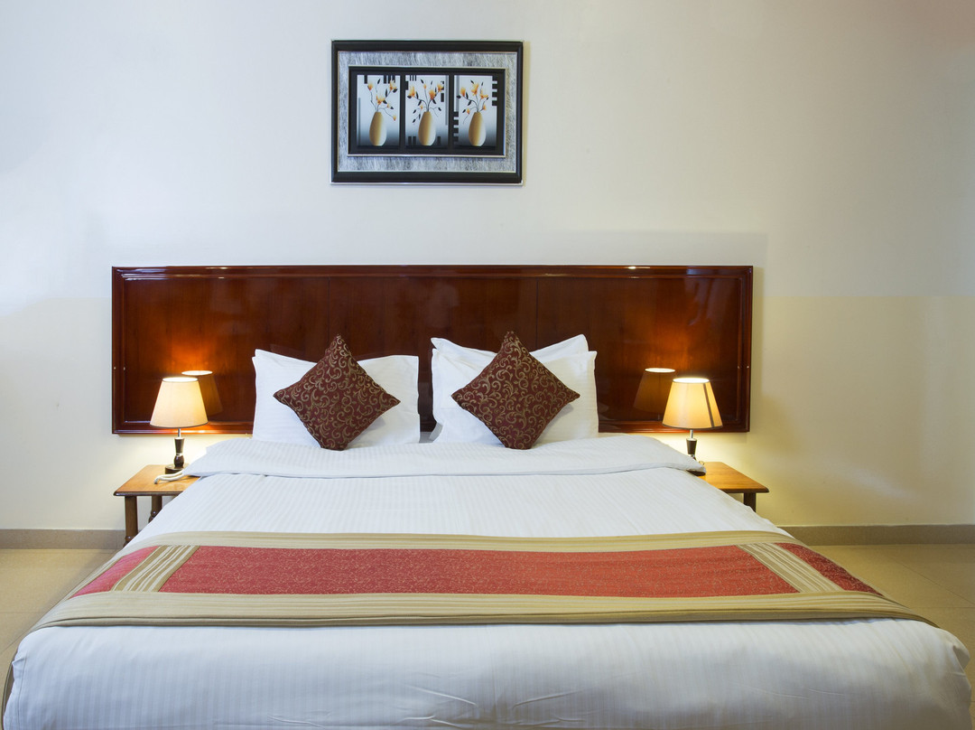 Safeer Plaza Hotel主图