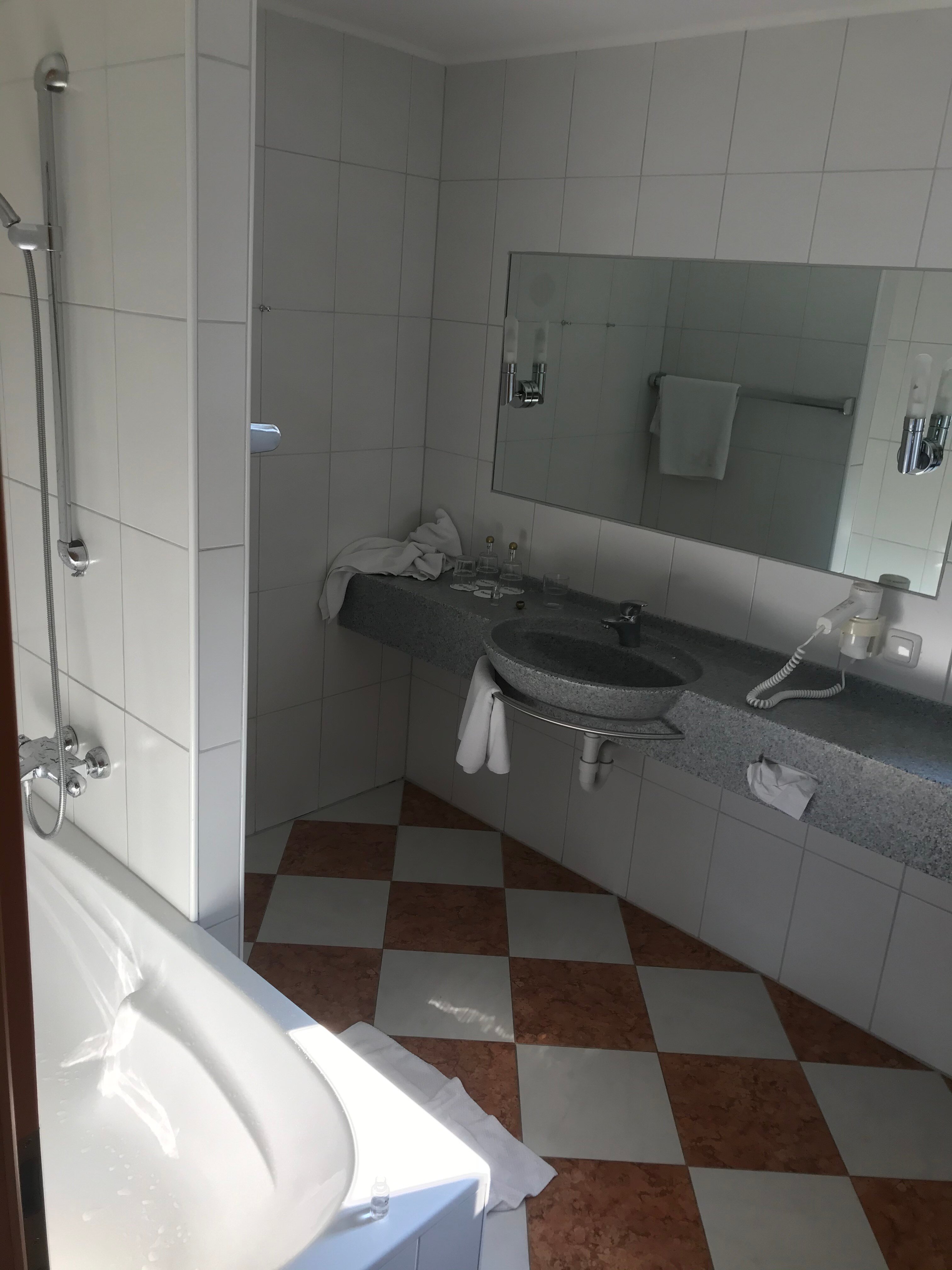 布拉莫生旅馆酒店-浴室