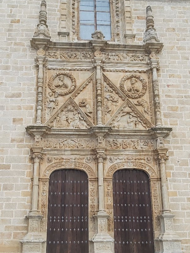Catedral de la Asuncion景点图片
