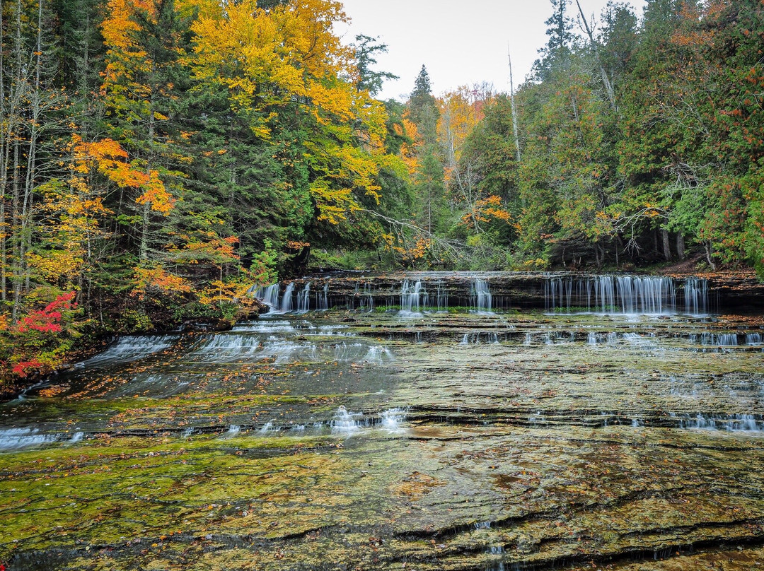 Au Train Falls-缪尼辛必去景点