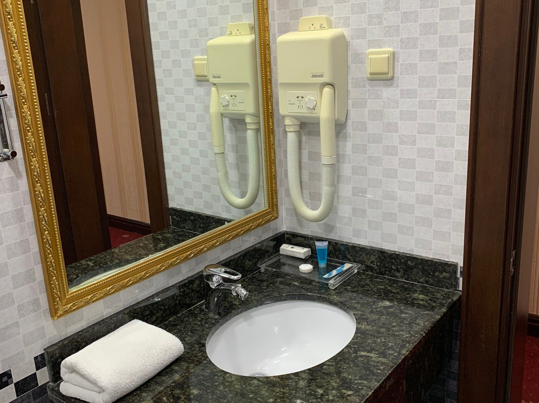 Carlak Hotel