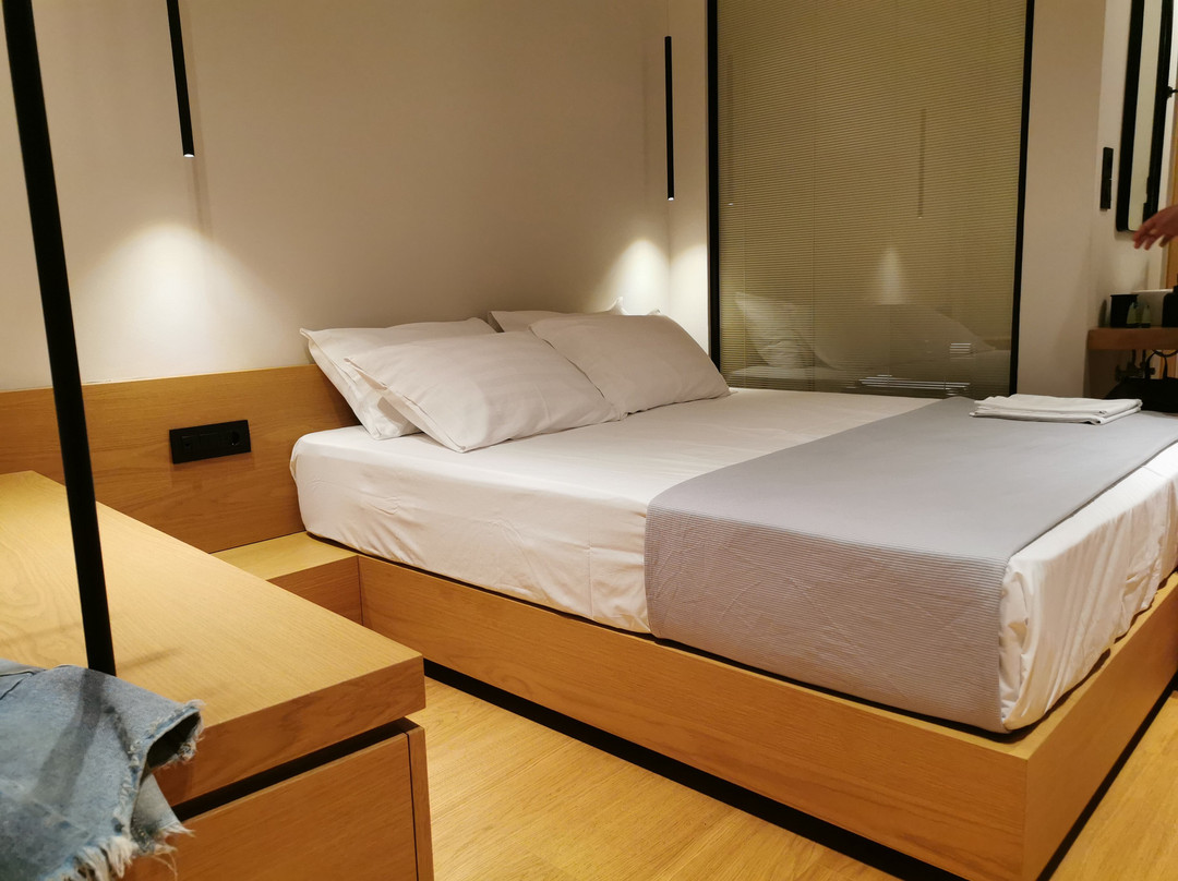 Theofilos City Hotel主图