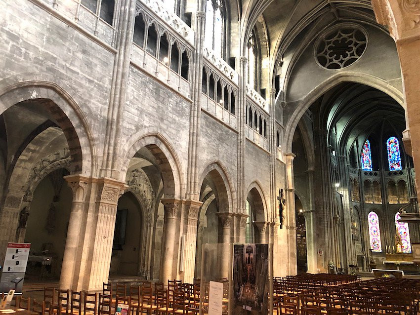 Cathédrale Saint Vincent-索恩河畔沙隆必去景点