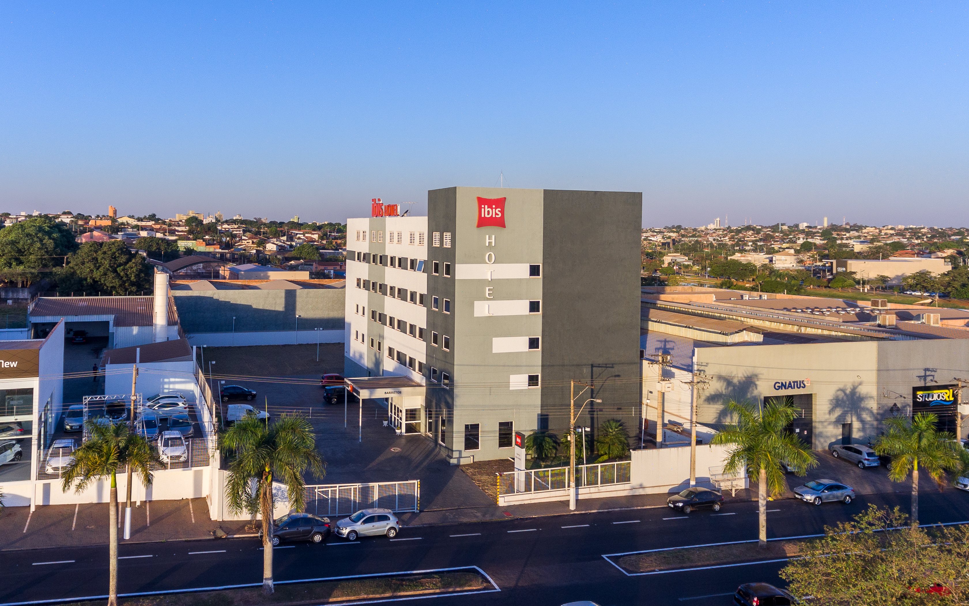 宜必思巴雷图斯酒店-官方