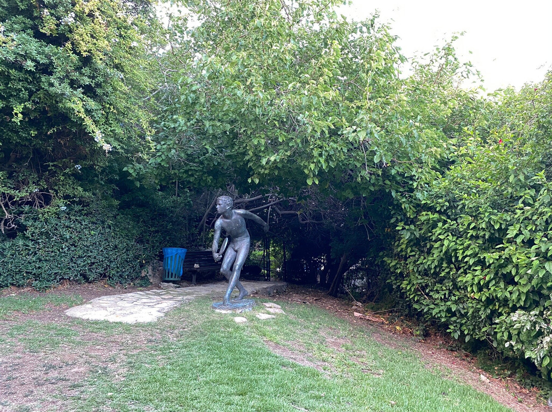 Sculptures Garden (Gan Hapsalim)-Haifa必去景点