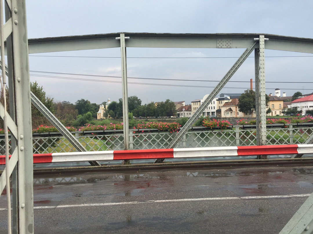 Iron bridge景点图片