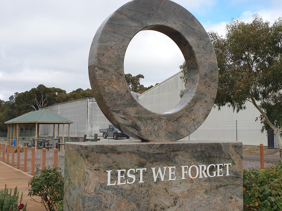 Truro War Memorial景点图片