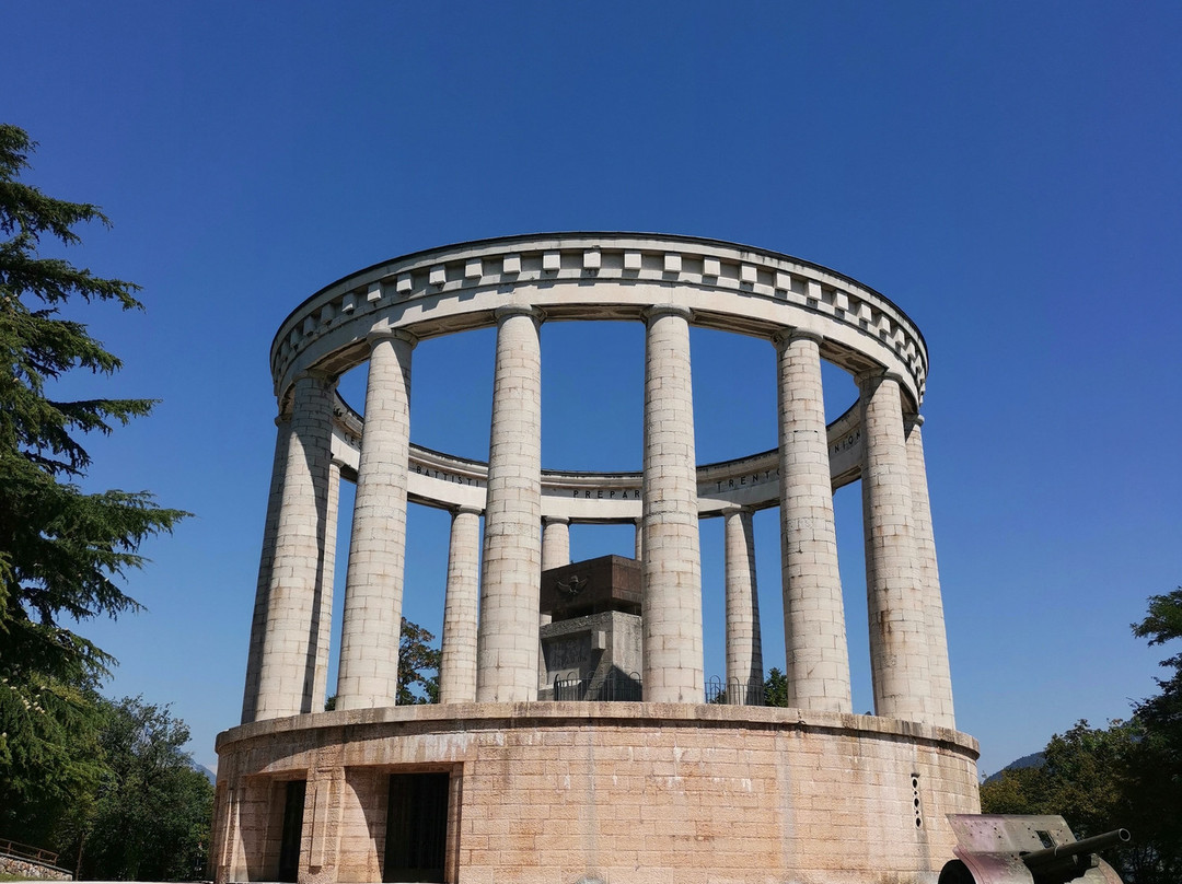 Mausoleo di Cesare Battisti景点图片