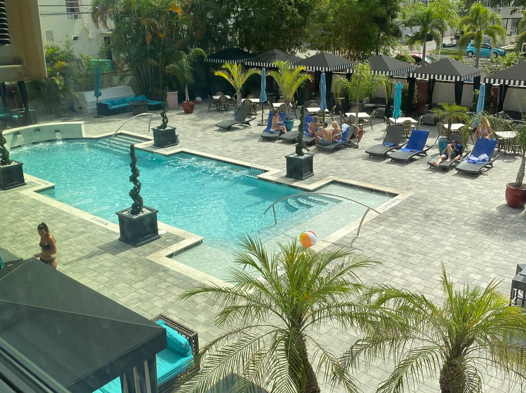 Hollander Hotel主图