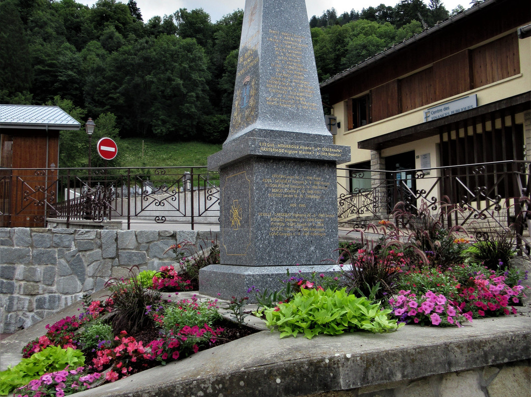 Monument Communal-Beaufort必去景点