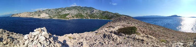 Lukovo Beach景点图片